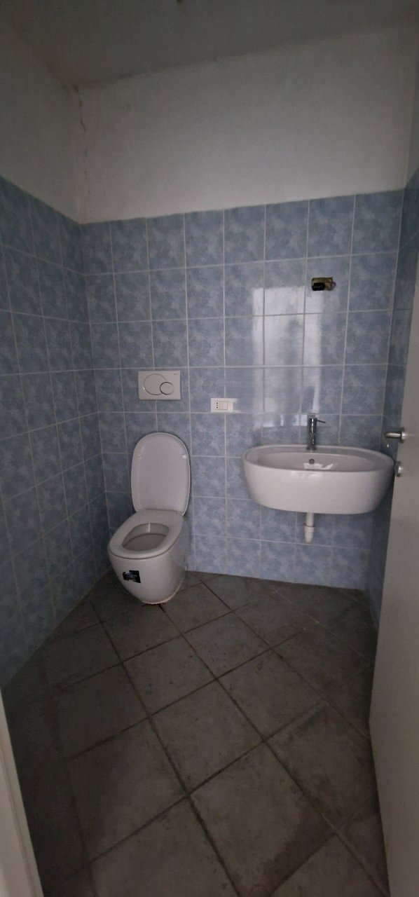 IMG-20241107-WA0004.jpg - Locale Commerciale Sarzana - foto 3