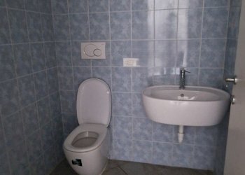 IMG-20241107-WA0004.jpg - Locale Commerciale Sarzana - foto 3