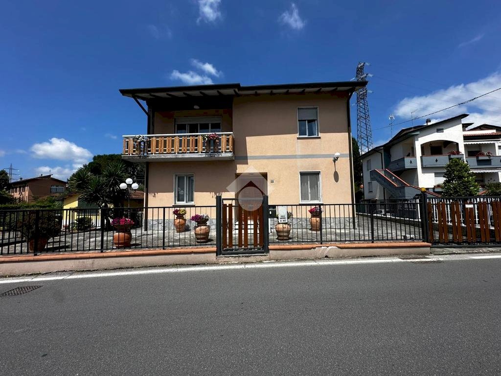 Casa semi indipendente Via dei Molini, Sarzana - foto 1
