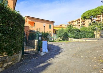 Posto Auto Via Aurelia Ponente, Santo Stefano al Mare - foto 3