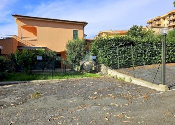 Posto Auto Via Aurelia Ponente, Santo Stefano al Mare - foto 6