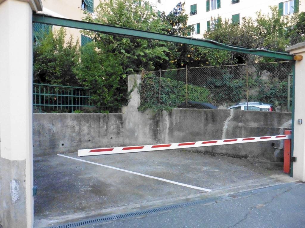 Zona - Box Passo Barnabiti, 7, Genova - foto 1