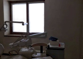 Stanza arredata - Quadrilocale via Nazionale Ovest, 54, Berbenno di Valtellina - foto 7