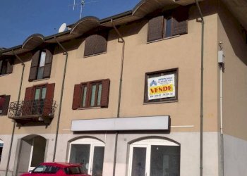 Facciata - Quadrilocale via Nazionale Ovest, 54, Berbenno di Valtellina - foto 12