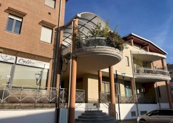 Facciata - Bilocale via Giuseppe Mazzini, 2A, Cossato - foto 1