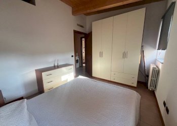Camera da letto - Bilocale via Giuseppe Mazzini, 2A, Cossato - foto 9