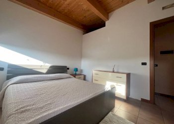 Camera da letto - Bilocale via Giuseppe Mazzini, 2A, Cossato - foto 10