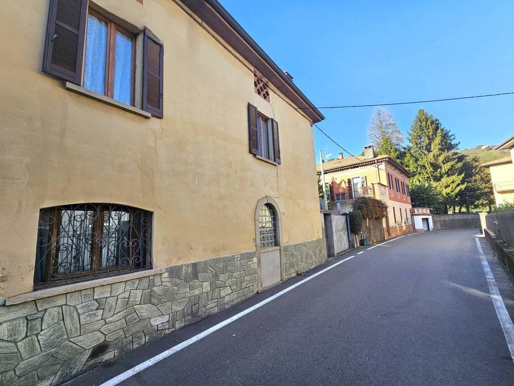Zona - Casa indipendente via Gastaldi, 15, Cuasso al Monte - foto 2