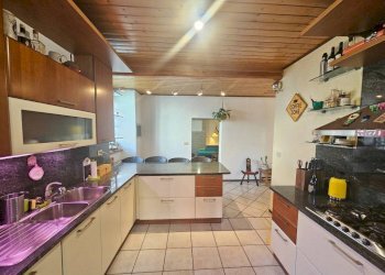 Cucina - Casa indipendente via Gastaldi, 15, Cuasso al Monte - foto 12