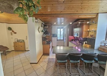Cucina - Casa indipendente via Gastaldi, 15, Cuasso al Monte - foto 13