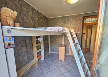 Camera da letto - Casa indipendente via Gastaldi, 15, Cuasso al Monte - foto 19