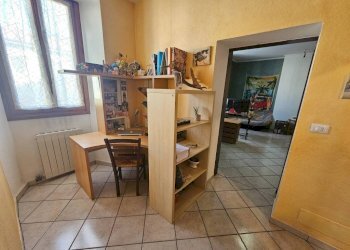 Camera da letto - Casa indipendente via Gastaldi, 15, Cuasso al Monte - foto 29