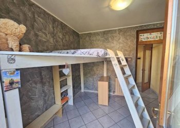 Camera da letto - Casa indipendente via Gastaldi, 15, Cuasso al Monte - foto 35