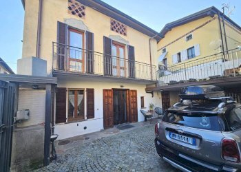 Facciata - Casa indipendente via Gastaldi, 15, Cuasso al Monte - foto 41