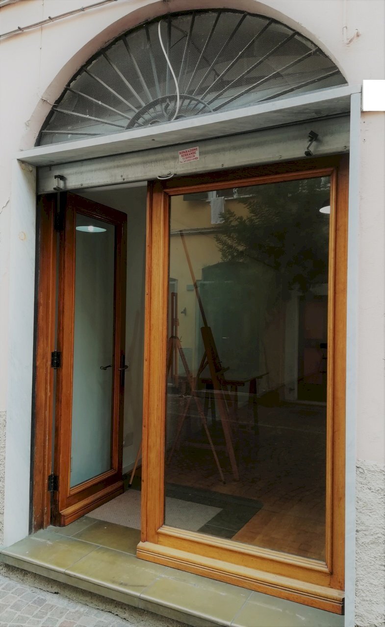 IMG_20180916_170545.jpg - Locale Commerciale Sarzana - foto 1