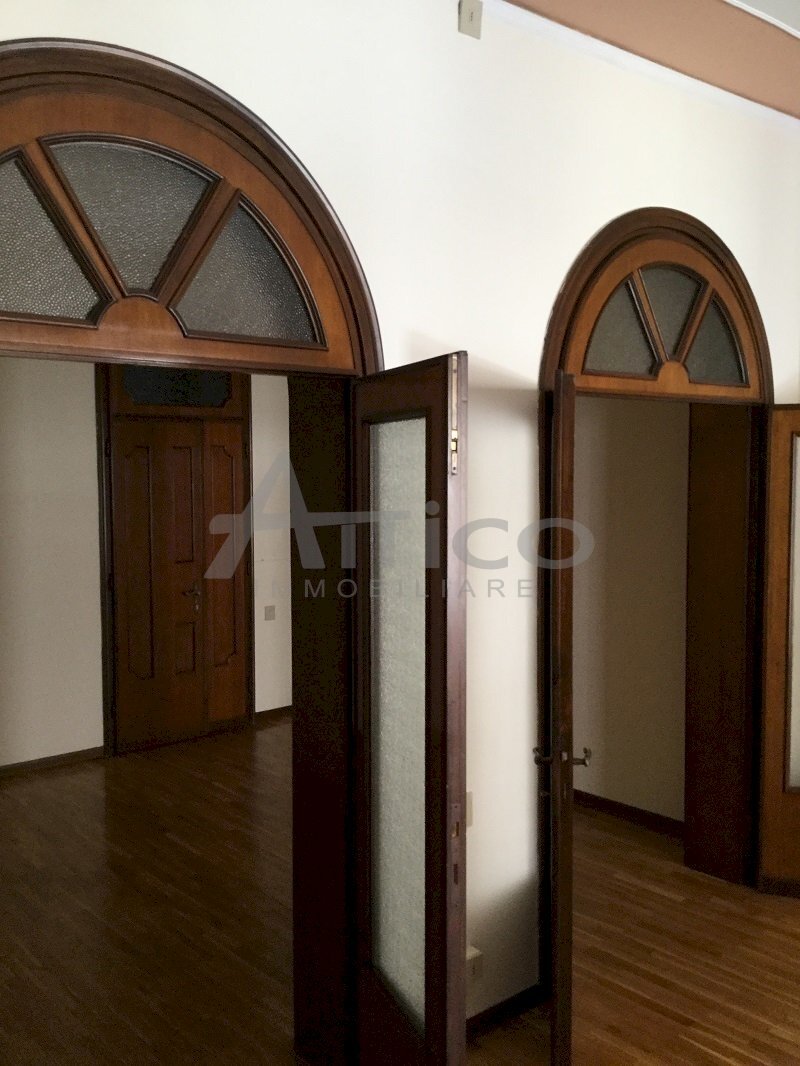 IMG_0051.JPG - Ufficio P.zza V. Emanuele II° RO, Rovigo - foto 2