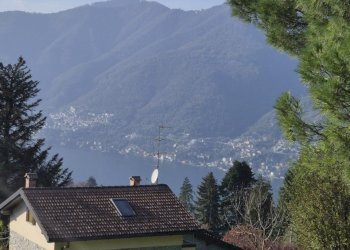 Vista da ultimo piano - Porzione di casa Faggeto Lario - foto 1