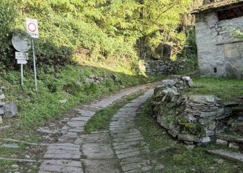 Portion of a house Faggeto Lario - photo 29