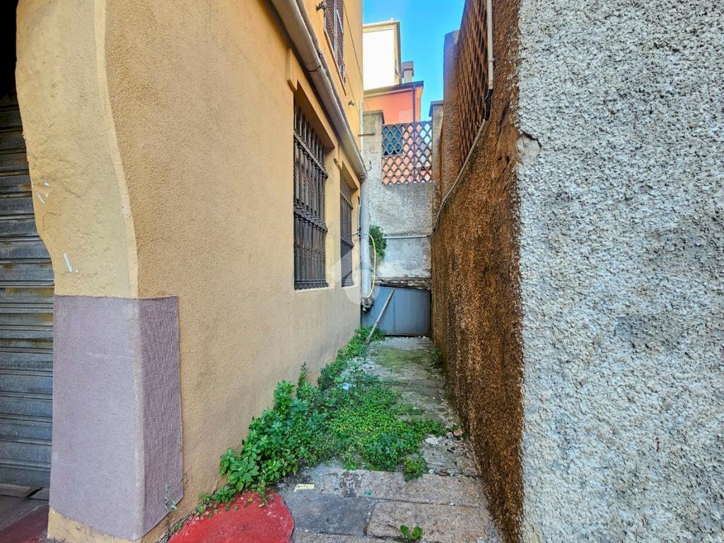 Parking space Via maddaloni, Genova (neighborhood Foce) - photo 1