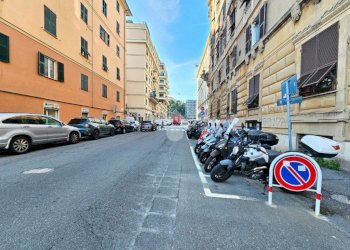 Parking space Via maddaloni, Genova (neighborhood Foce) - photo 8