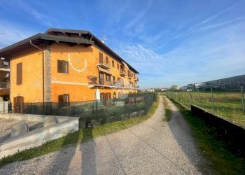Two-room apartment Via santo stefano, Oleggio - photo 17