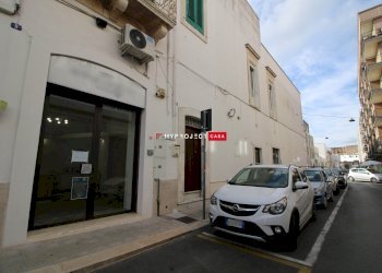 Negozio Via Lelio Fanelli, Martina Franca - foto 1
