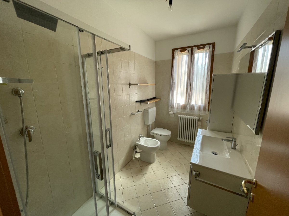 Three-room apartment Ravenna (neighborhood Marina Romea) - photo 3