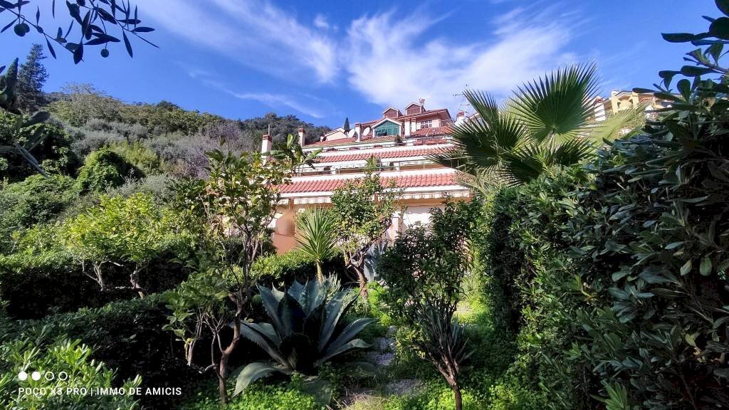 Facciata - Monolocale via Giovanni XXIII, Vallebona - foto 2