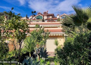 Facciata - Monolocale via Giovanni XXIII, Vallebona - foto 1