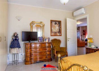 Camera da letto - Trilocale corso 25 Aprile, 33, Busca - foto 22