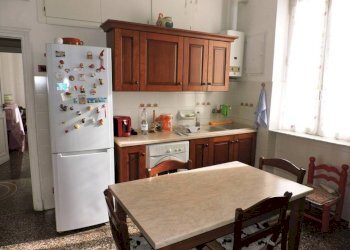 Cucina - Three-room apartment via Nicolò Ardoino, 11, Genova (neighborhood Sampierdarena) - photo 6