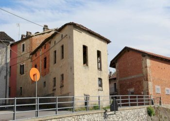 Facciata - Independent house via Chiera di Vasco, 2, Monastero di Vasco - photo 2