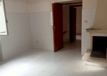 Stanza non arredata - Trilocale via Enrico Nisco, San Giorgio del Sannio - foto 5