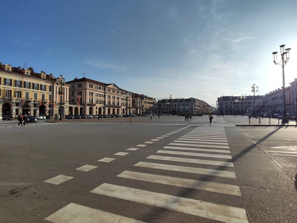 Zona - Office piazza Tancredi Galimberti, 2, Cuneo (neighborhood Centro) - photo 3