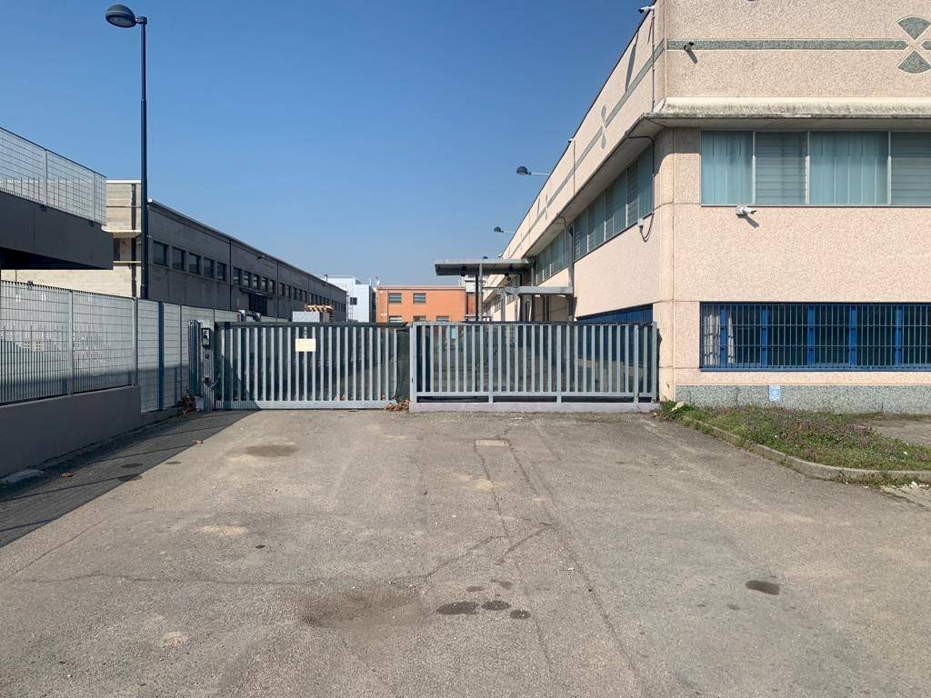 Magazzino - Capannone via Fratelli Rosselli, Trezzano sul Naviglio - foto 3