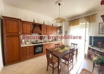 Cucina - Appartamento via Aldo Moro, Sciacca - foto 2