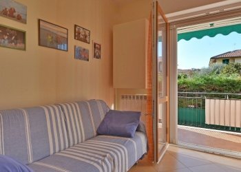 1.jpg - Bilocale Largo Parodi  1, San Bartolomeo al Mare - foto 2