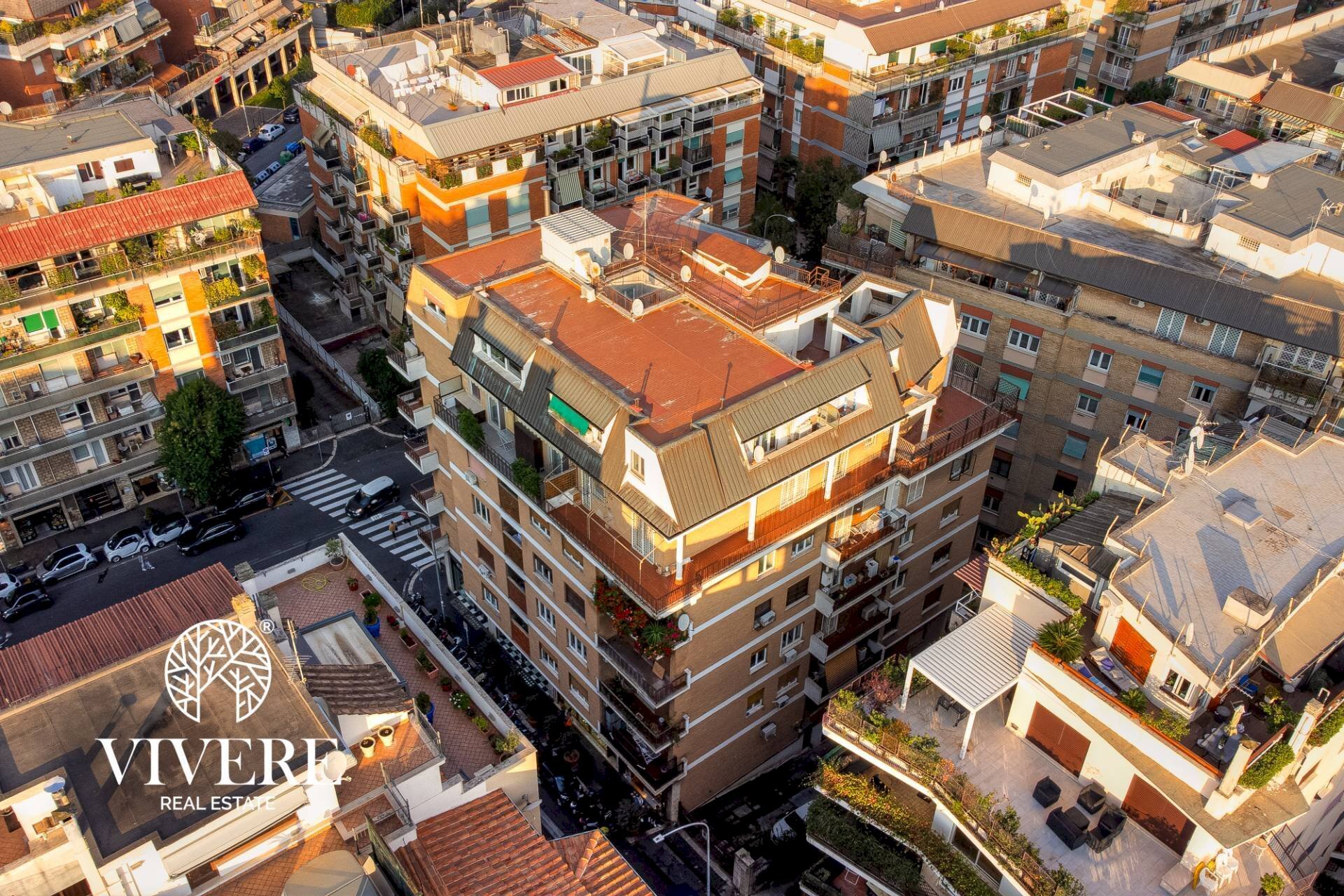 Attic Via di Vigna Stelluti, Roma (neighborhood Vigna Clara) - photo 2