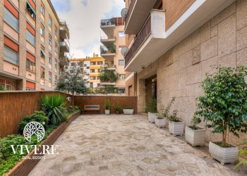 Attico Via di Vigna Stelluti, Roma (zona Vigna Clara) - foto 4