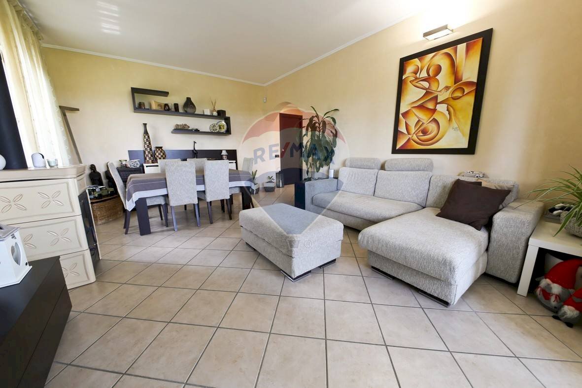 Quadrilocale via moncucco, Veniano - foto 1