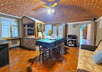 Salone - Villa strada Casale-Asti II, 90, San Giorgio Monferrato - foto 35