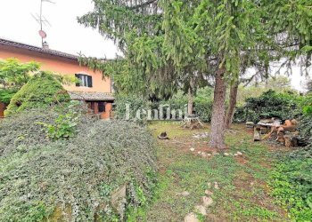 Giardino - Villa strada Casale-Asti II, 90, San Giorgio Monferrato - foto 11