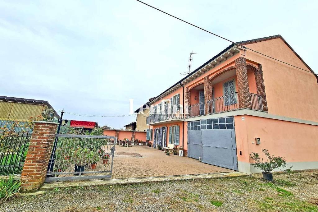 Facciata - Villa via Maestra, 222, Casale Monferrato - foto 3