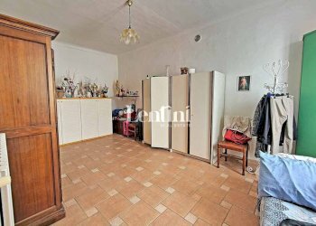 Stanza arredata - Villa via Maestra, 222, Casale Monferrato - foto 16