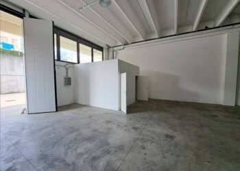 Interno non residenziale - Magazzino Volpago del Montello - foto 16
