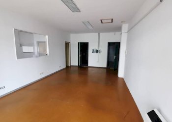 Stanza non arredata - Magazzino via Valcunsat, Casarsa della Delizia - foto 1