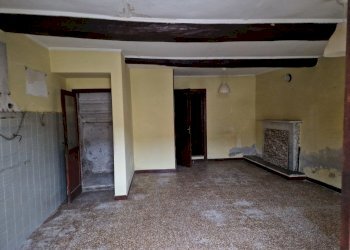 20250219_163151.jpg - Terratetto - Terracielo Via per Corte Capecchio, Lucca - foto 4