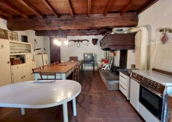 1gugena-min.jpg - Casa Colonica San Godenzo - foto 1