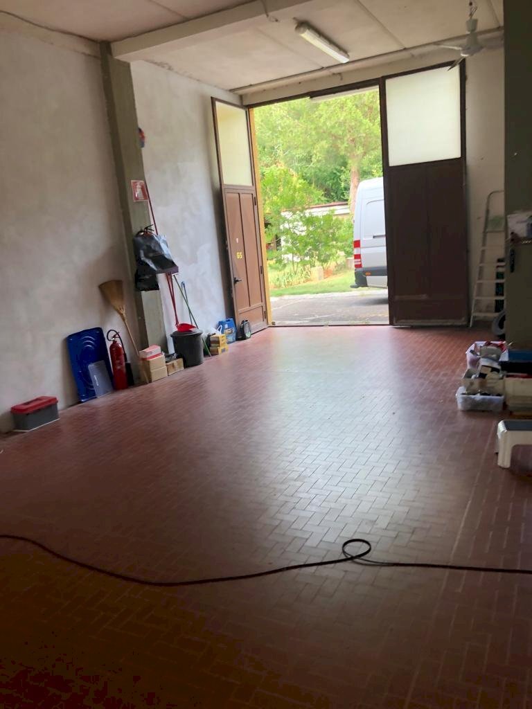 2bfd21af-1b16-4fba-903d-eda19c457829.jpg - Capannone Via Salvador Allende, Rufina - foto 2