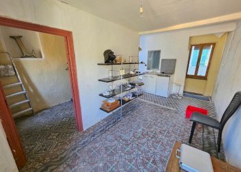 Four-room apartment Via Raffaele Doria, Ceriana - photo 10